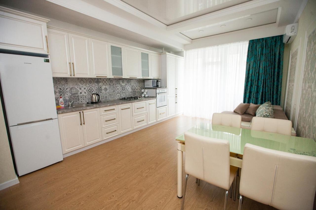 Double Skyhouse Exclusive Apartments Chisináu Exterior foto
